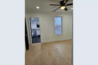 5402 N Mobile Avenue, Chicago, IL 60630 - Photo 14