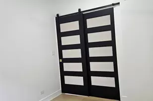 5402 N Mobile Ave, Chicago, IL 60630 - Photo 12