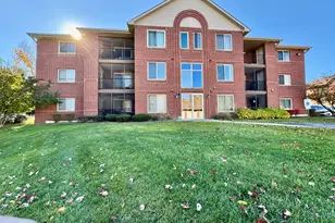 6950 Heritage Cir, Orland Park, IL 60462 - Photo 1