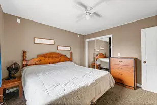 108 W Maple St, Roberts, IL 60962 - Photo 16