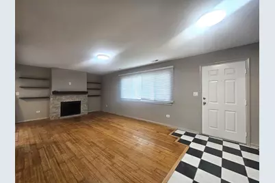 841 Oxford Place, Wheeling, IL 60090 - Photo 2