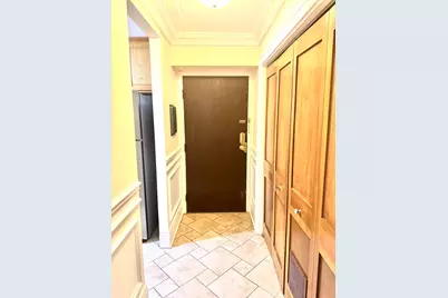 300 S Roselle Road #207, Schaumburg, IL 60193 - Photo 2