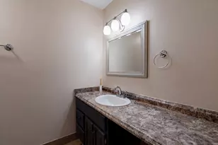 1321 S Finley Rd, Lombard, IL 60148 - Photo 22