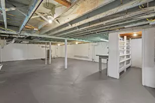 412 W 9th St, Sterling, IL 61081 - Photo 32