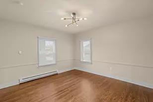 412 W 9th St, Sterling, IL 61081 - Photo 6