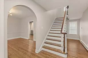 412 W 9th St, Sterling, IL 61081 - Photo 4