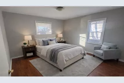 689 N Lincoln Avenue, Aurora, IL 60505 - Photo 4