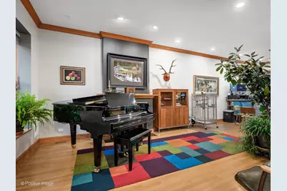 823 S Oakley Boulevard, Chicago, IL 60612 - Photo 4