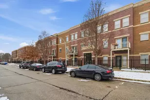 830 E Bowen Ave, Chicago, IL 60653 - Photo 14