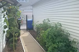 3013 N Hamlin Ave, Chicago, IL 60618 - Photo 4