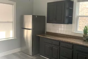 3013 N Hamlin Ave, Chicago, IL 60618 - Photo 10