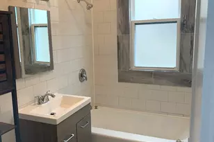 3013 N Hamlin Ave, Chicago, IL 60618 - Photo 16