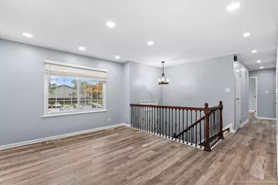 18120 Versailles Lane, Hazel Crest, IL 60429 - Photo 4