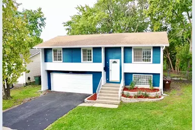 18120 Versailles Lane, Hazel Crest, IL 60429 - Photo 2