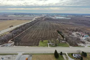 1296 E Bourbonnais Pkwy, Bourbonnais, IL 60914 - Photo 2