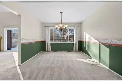 547 Woodmar Lane, Crystal Lake, IL 60014 - Photo 10