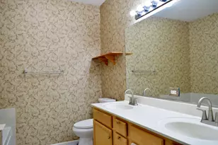 1126 N Oakwood Dr, Fox Lake, IL 60020 - Photo 16