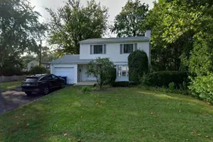 1112 Laurel Ave, Deerfield, IL 60015 - Photo 1