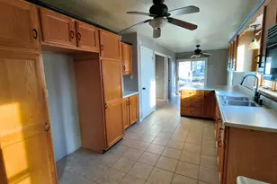 425 Sylvan Ave, Grand Ridge, IL 61325 - Photo 4