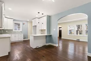 10954 S Normal Ave, Chicago, IL 60628 - Photo 8