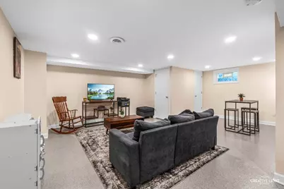 572 Glendale Avenue, Glen Ellyn, IL 60137 - Photo 12