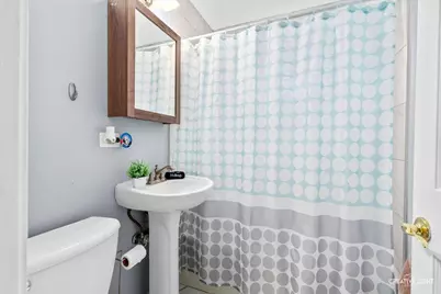 572 Glendale Avenue, Glen Ellyn, IL 60137 - Photo 10