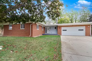 305 Prospect Ave, Dwight, IL 60420 - Photo 1