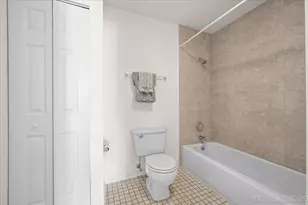 1630 W Pheasant Trail Dr, Arlington Heights, IL 60004 - Photo 18