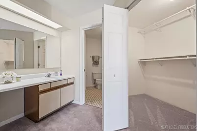 1630 W Pheasant Trail Drive #2, Arlington Heights, IL 60004 - Photo 16