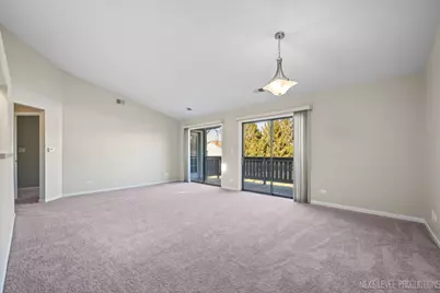 1630 W Pheasant Trail Drive #2, Arlington Heights, IL 60004 - Photo 4