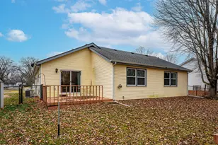 1219 W 6th St, Belvidere, IL 61008 - Photo 18