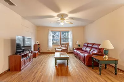 1219 W 6th Street, Belvidere, IL 61008 - Photo 6