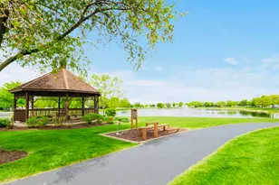 21546 Victory Lake Way, Crest Hill, IL 60403 - Photo 22