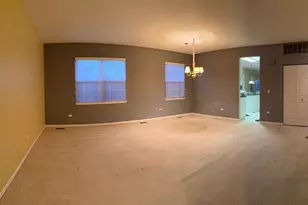 21546 Victory Lake Way, Crest Hill, IL 60403 - Photo 4