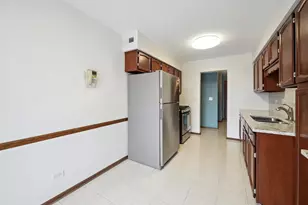 1S150 Spring Rd, Oakbrook Terrace, IL 60181 - Photo 26