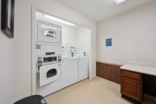 1S150 Spring Rd, Oakbrook Terrace, IL 60181 - Photo 36