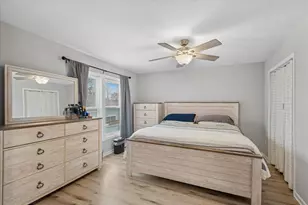 128 McCabe Dr, Streamwood, IL 60107 - Photo 10