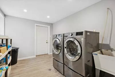 128 McCabe Drive, Streamwood, IL 60107 - Photo 18