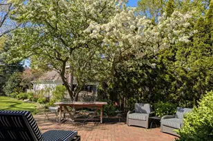 916 Oak St, Winnetka, IL 60093 - Photo 4