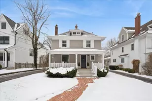 916 Oak St, Winnetka, IL 60093 - Photo 2