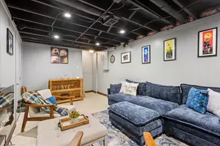 1135 Mt Vernon Ct, Wheaton, IL 60189 - Photo 16