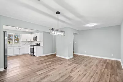 10 E Locust Street, Ashmore, IL 61912 - Photo 12