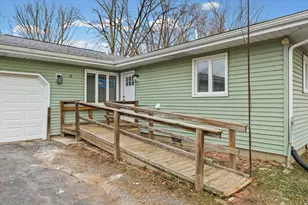 10 E Locust St, Ashmore, IL 61912 - Photo 2