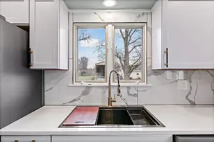 10 E Locust St, Ashmore, IL 61912 - Photo 10