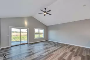 1195 S Farmstone Dr, Diamond, IL 60416 - Photo 4