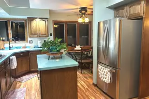 358 Osage St, Park Forest, IL 60466 - Photo 4