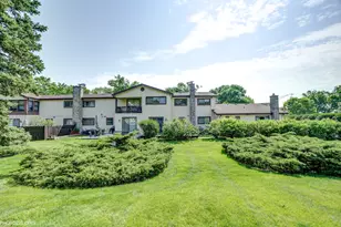 1330 S Mallard Ln, Mount Prospect, IL 60056 - Photo 30