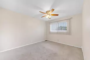 1330 S Mallard Ln, Mount Prospect, IL 60056 - Photo 16