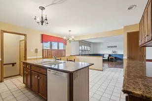 16213 84th Ave, Tinley Park, IL 60477 - Photo 14