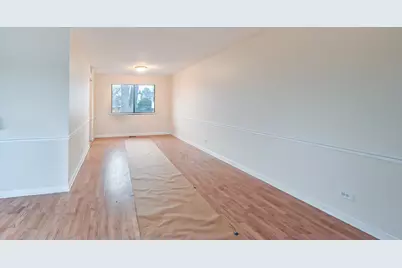 2019 Williamsburg Drive, Streamwood, IL 60107 - Photo 6